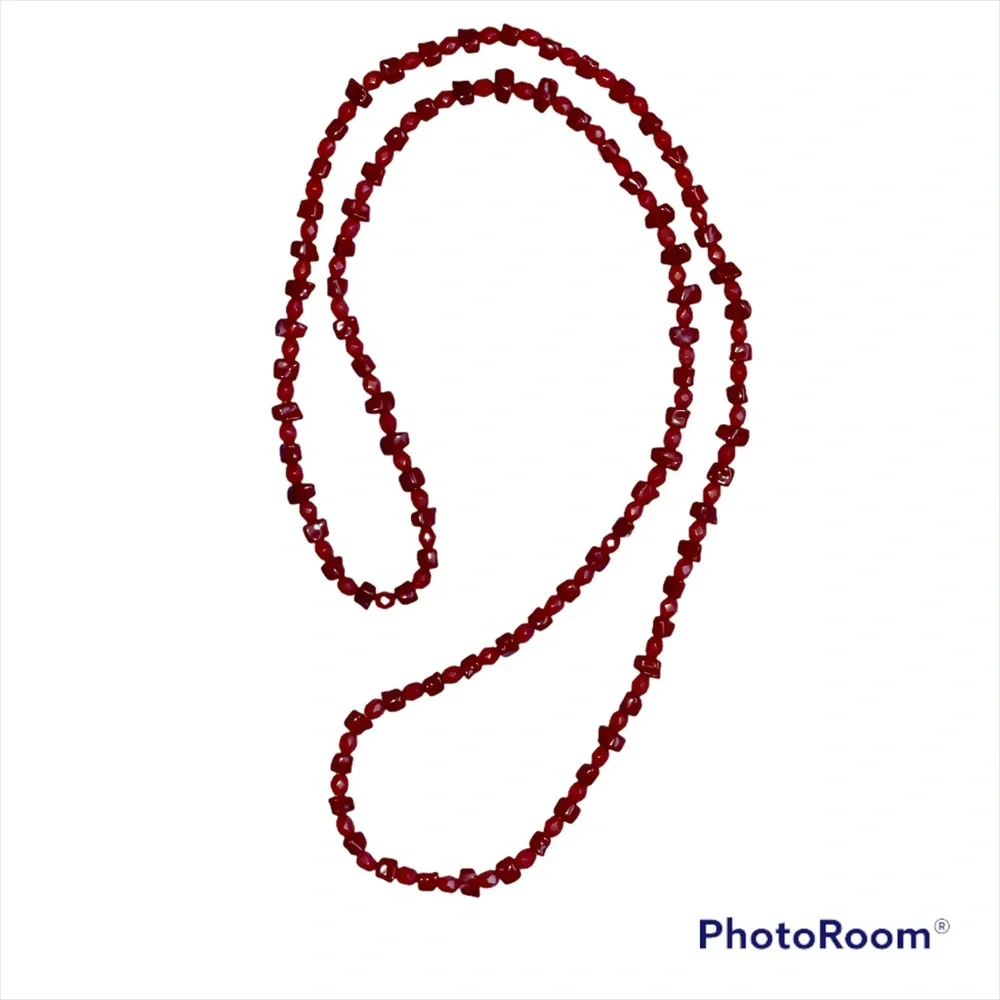 Coral station necklace in euc Host Pick 7/1/22!!!